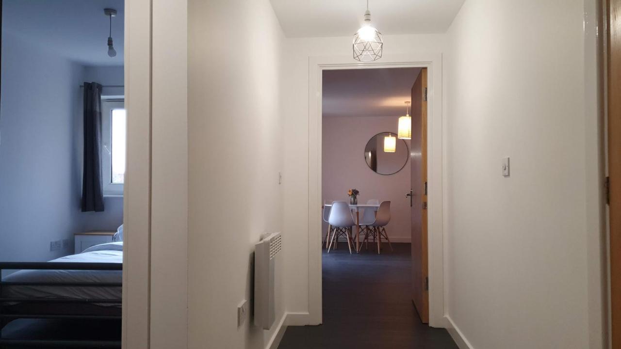 Spacious London Apartment 5 Min Walk To Leytonstone Underground Station And 5 Stops To Zone 1 المظهر الخارجي الصورة