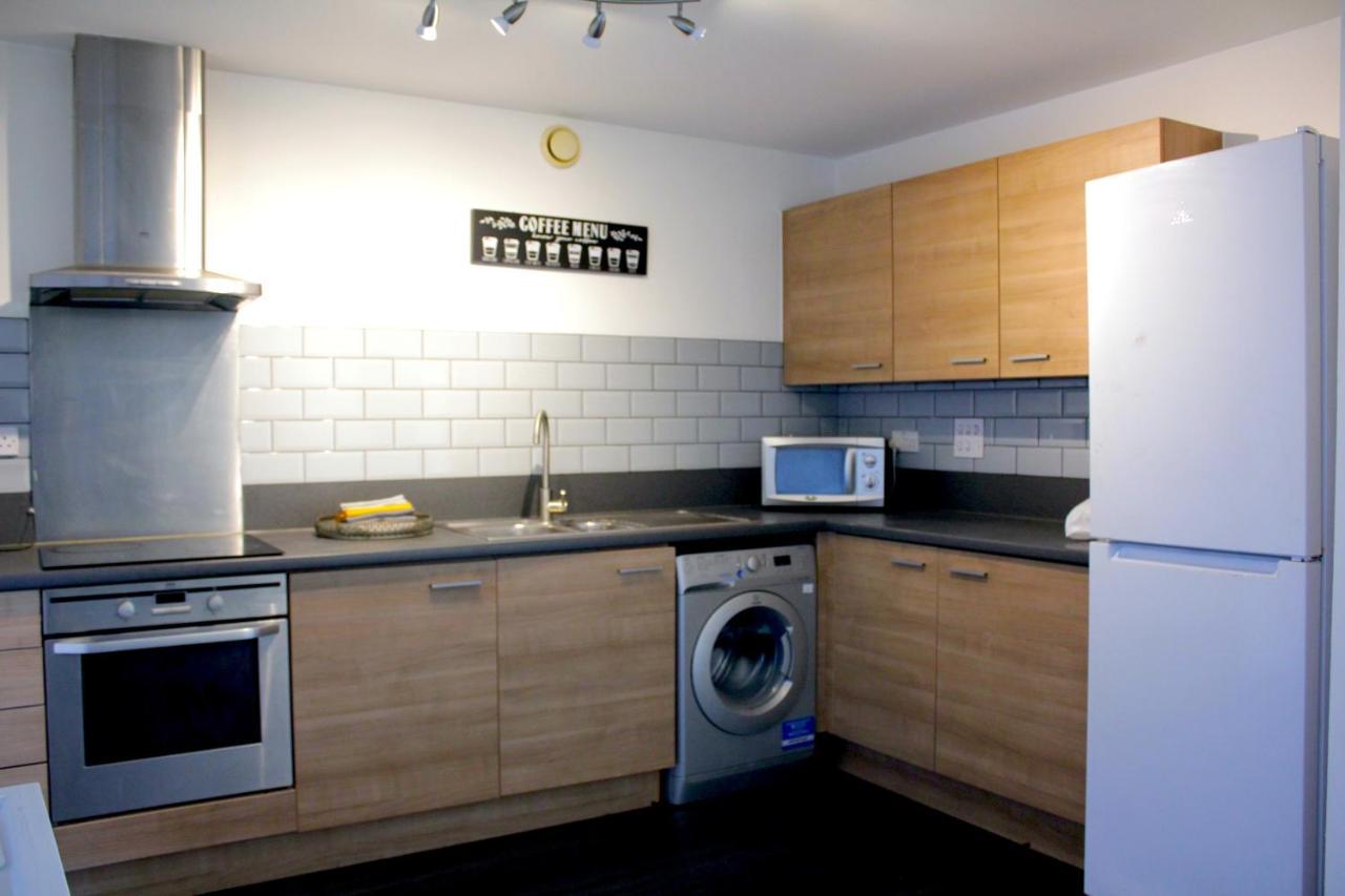 Spacious London Apartment 5 Min Walk To Leytonstone Underground Station And 5 Stops To Zone 1 المظهر الخارجي الصورة