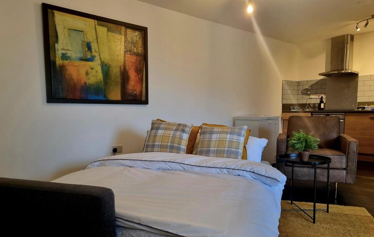 Spacious London Apartment 5 Min Walk To Leytonstone Underground Station And 5 Stops To Zone 1 المظهر الخارجي الصورة